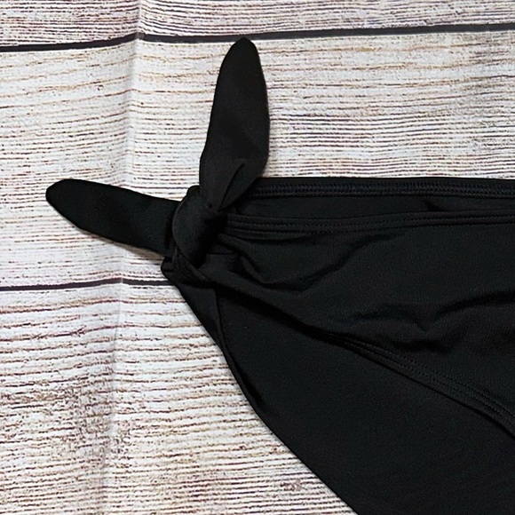 NWT Monki Black Bikini with Adjustable Side Ties Size M - Picture 4 of 13